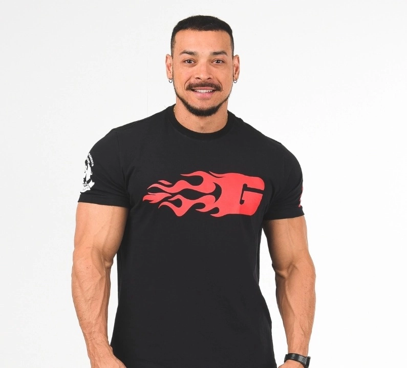 Felipe Franco - Atleta Growth Supplements vestindo roupas da Growth Supplements